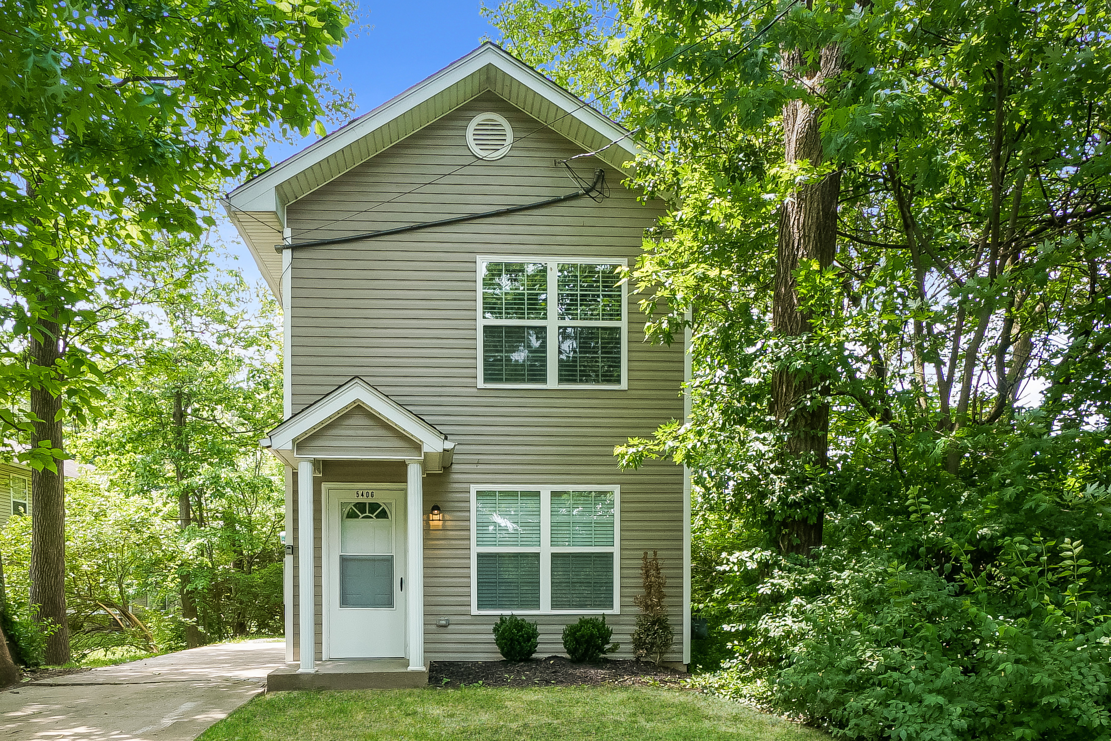 5406 CARNAE CT LOUISVILLE, KY 40216